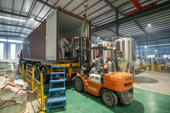 山東天泰<a href=http://m.defcdr.com/ target=_blank class=infotextkey>啤酒設備</a>